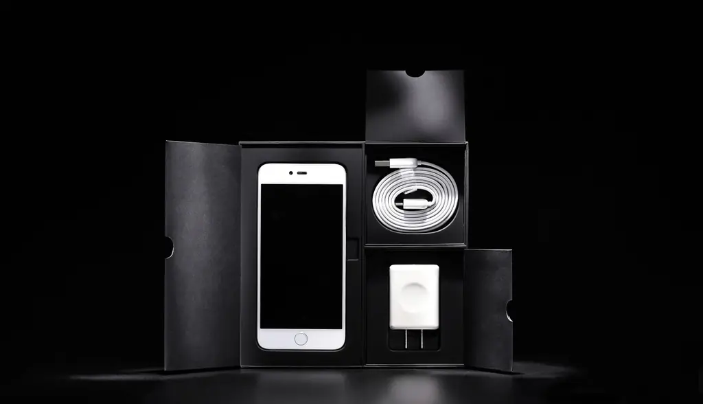 Smartphone dark